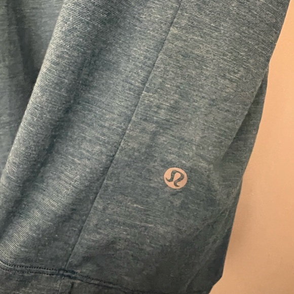 ‘lululemon’ Men’s Polo - Picture 4 of 4